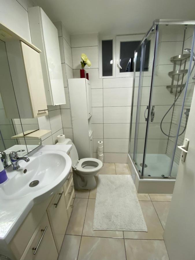 Appartement Deux Chambres Pres De Atomium Brussels Ngoại thất bức ảnh